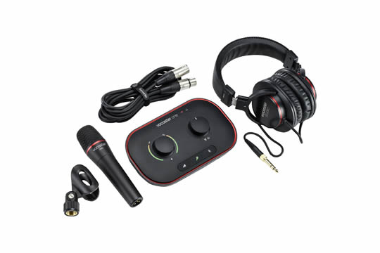 Focusrite Vocaster One Studio Podcasting Bundle
